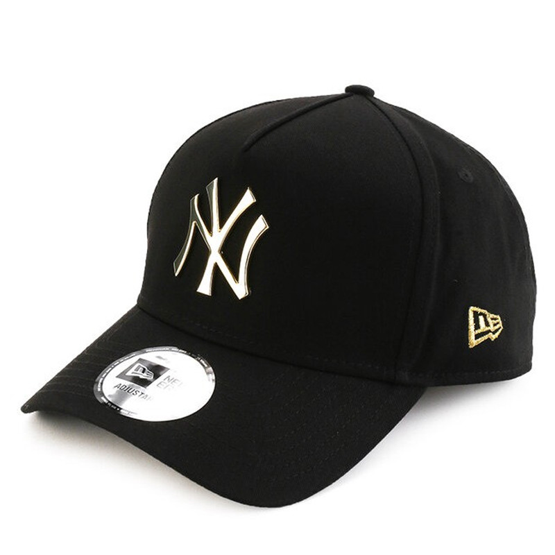 TOPI SNEAKERS NEW ERA 9Forty Af Metal Badge Gold New York Yankees Cap