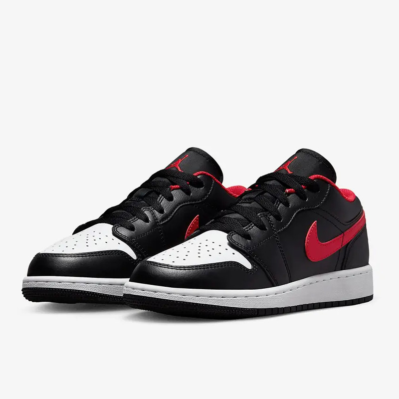 SEPATU SNEAKERS AIR JORDAN AJ 1 Low GS White Toe