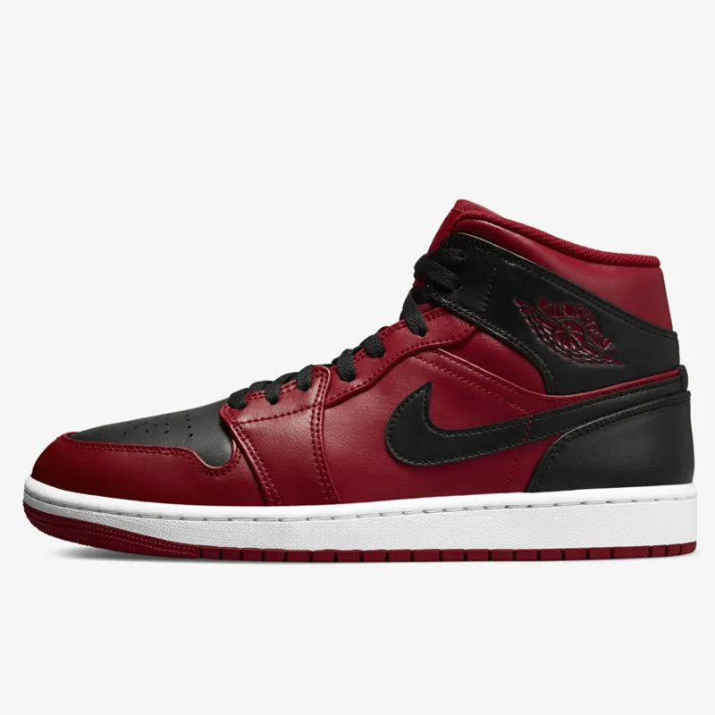 SEPATU BASKET AIR JORDAN AJ 1 Mid