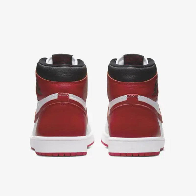 SEPATU SNEAKERS AIR JORDAN Aj 1 Retro High OG Heritage 