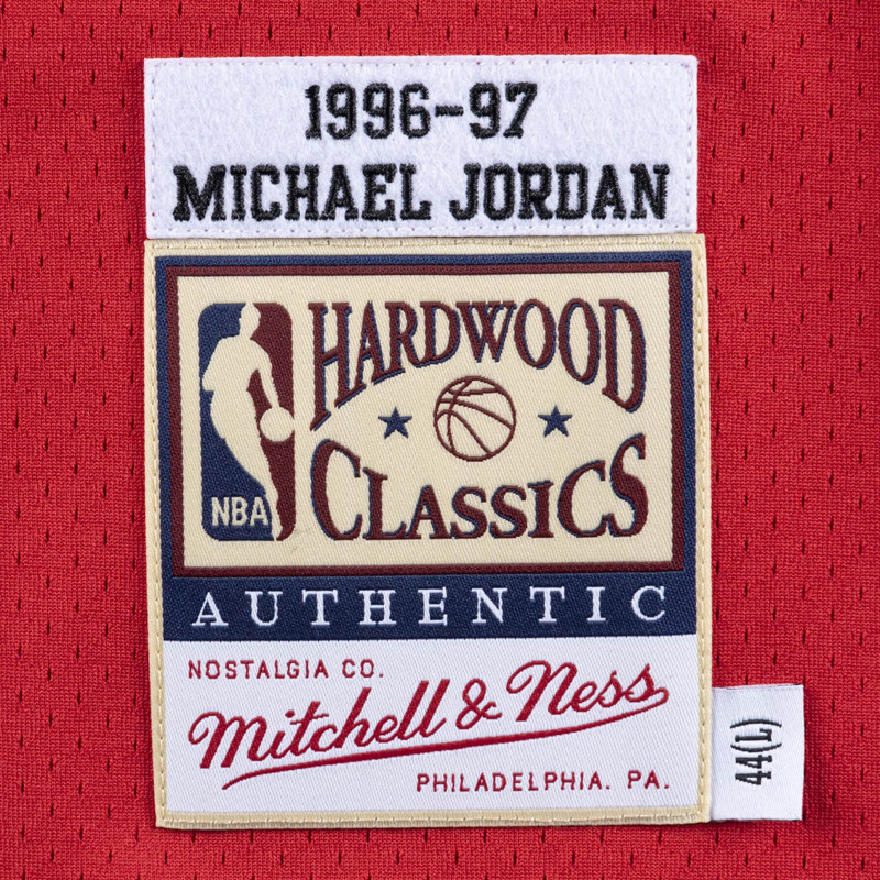 BAJU BASKET MITCHELL N NESS Michael Jordan Chicago Bulls 1996-97 Authentic Jersey