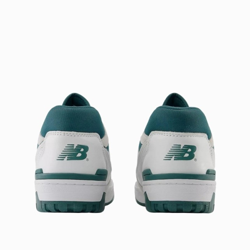 SEPATU SNEAKERS NEW BALANCE 550