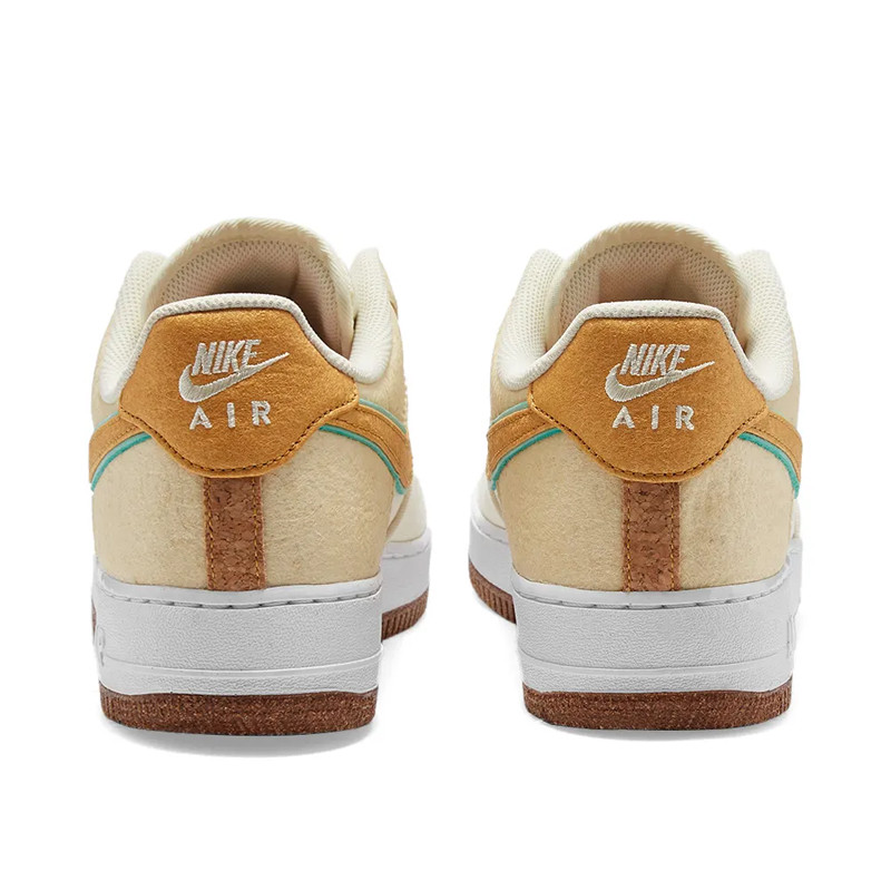 SEPATU SNEAKERS NIKE AIR FORCE 1 07 PRM