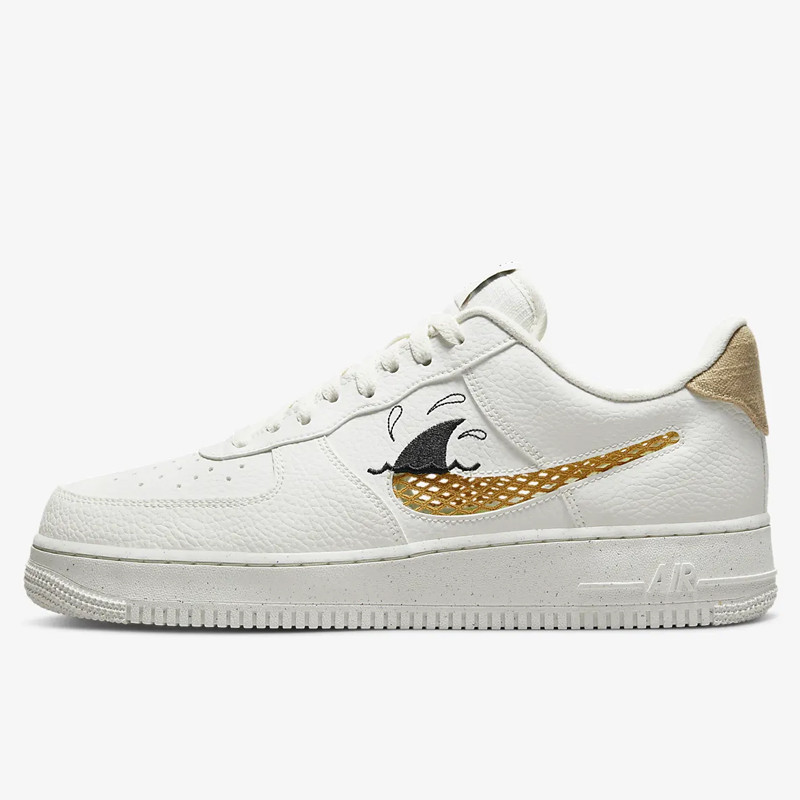 SEPATU SNEAKERS NIKE Air Force 1 '07 LV8 Next Nature