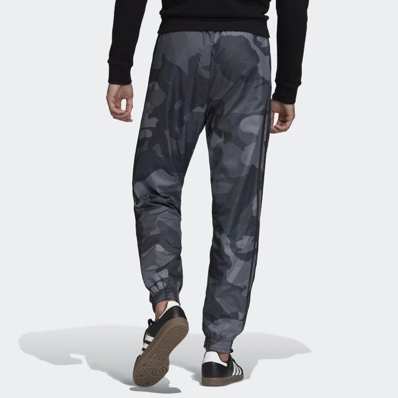 CELANA SNEAKERS ADIDAS Camouflage Woven Pants