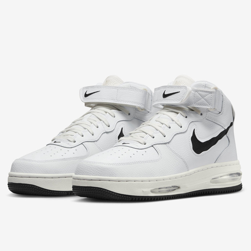 SEPATU SNEAKERS NIKE Air Force 1 Mid Remastered