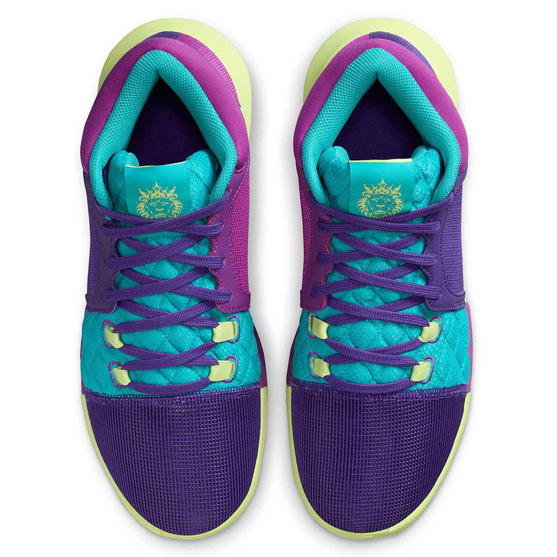 SEPATU BASKET NIKE LEBRON WITNESS 8 EP