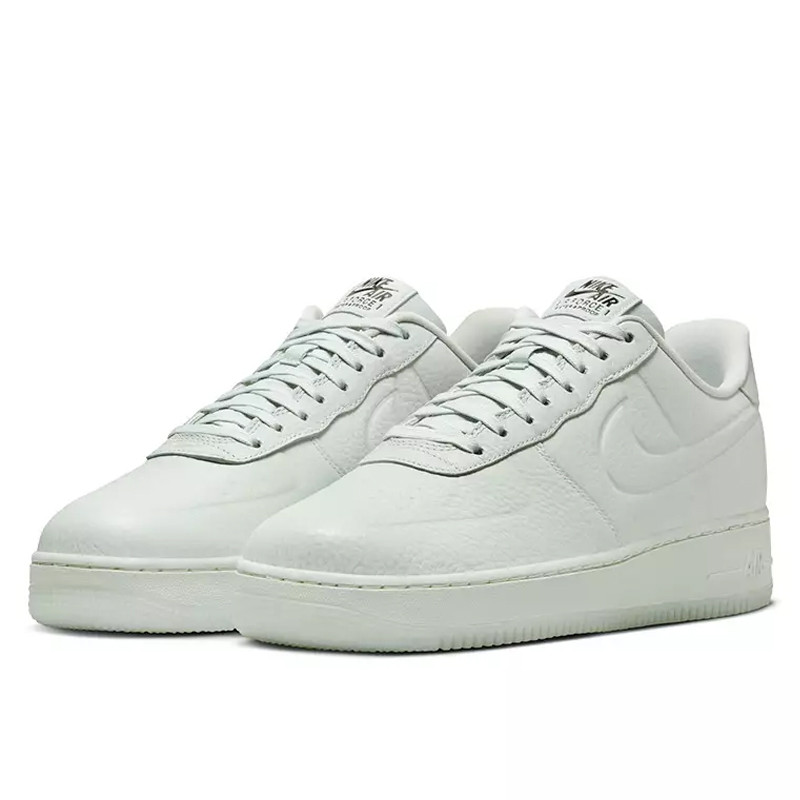 SEPATU SNEAKERS NIKE Air Force 1 '07 PRM