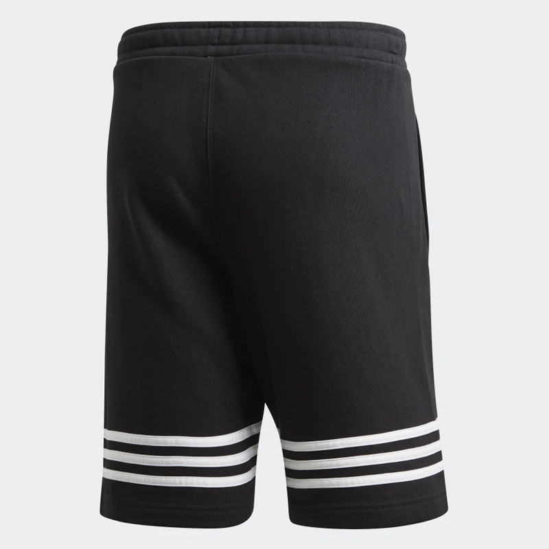CELANA SNEAKERS ADIDAS Outline Shorts