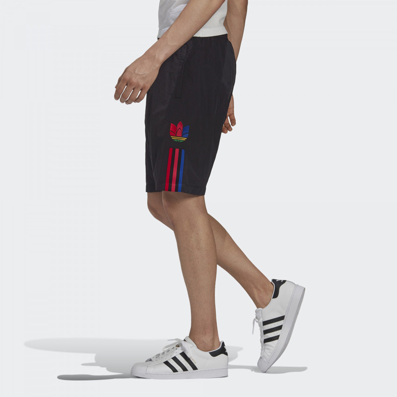 CELANA SNEAKERS ADIDAS Adicolor 3D Trefoil Shorts