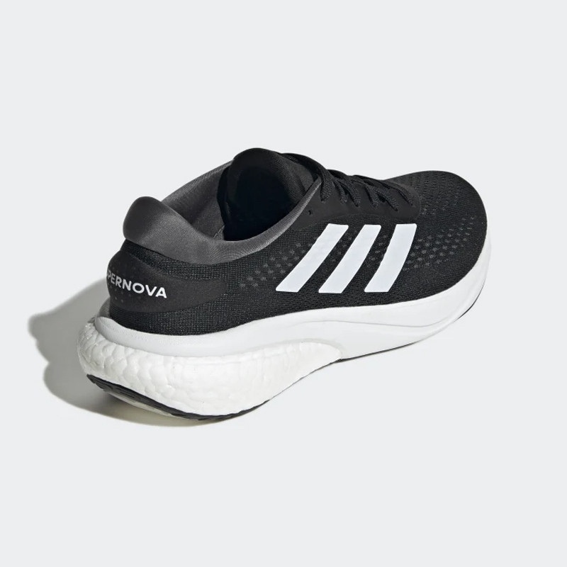 SEPATU LARI ADIDAS Wmns SUPERNOVA 2