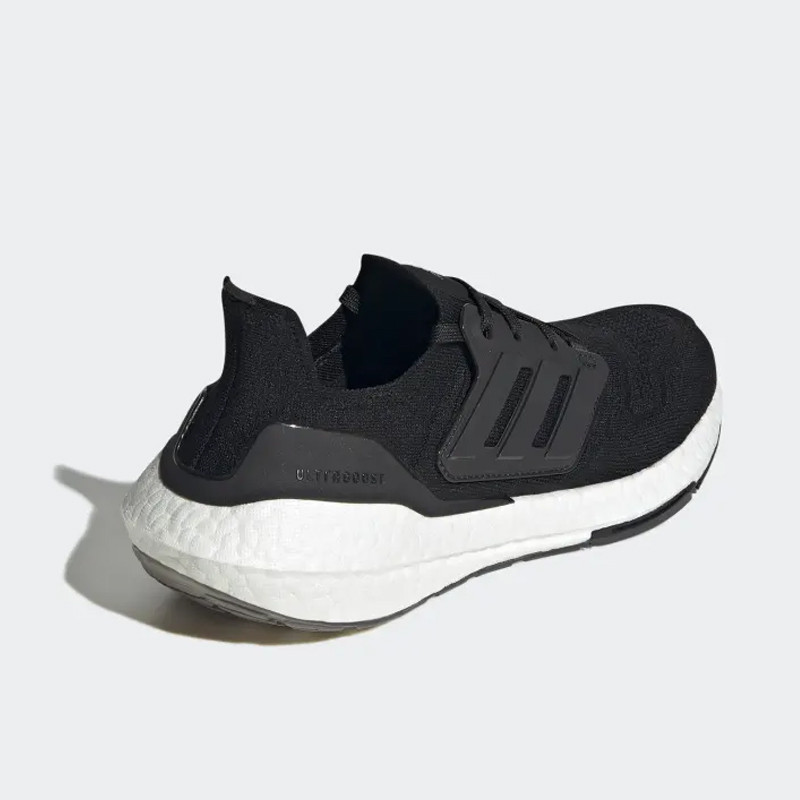 SEPATU LARI ADIDAS wmns ULTRABOOST 22