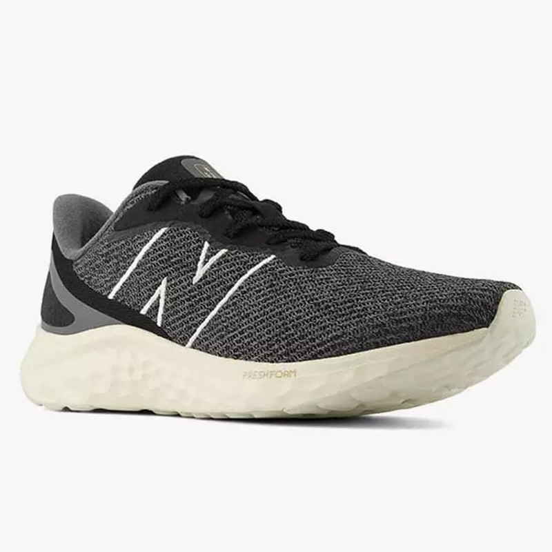 SEPATU LARI NEW BALANCE Fresh Foam Arishi v4