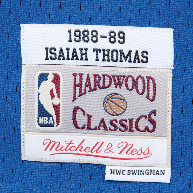 BAJU BASKET MITCHELL N NESS Isiah Thomas Detroit Pistons Road 1988-89 Swingman Jersey