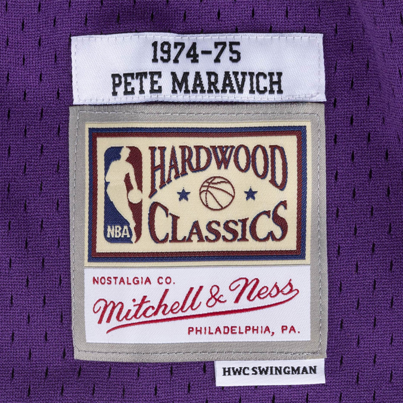 BAJU BASKET MITCHELL N NESS Pete Maravich New Orleans Jazz Road 1974-75 Swingman Jersey