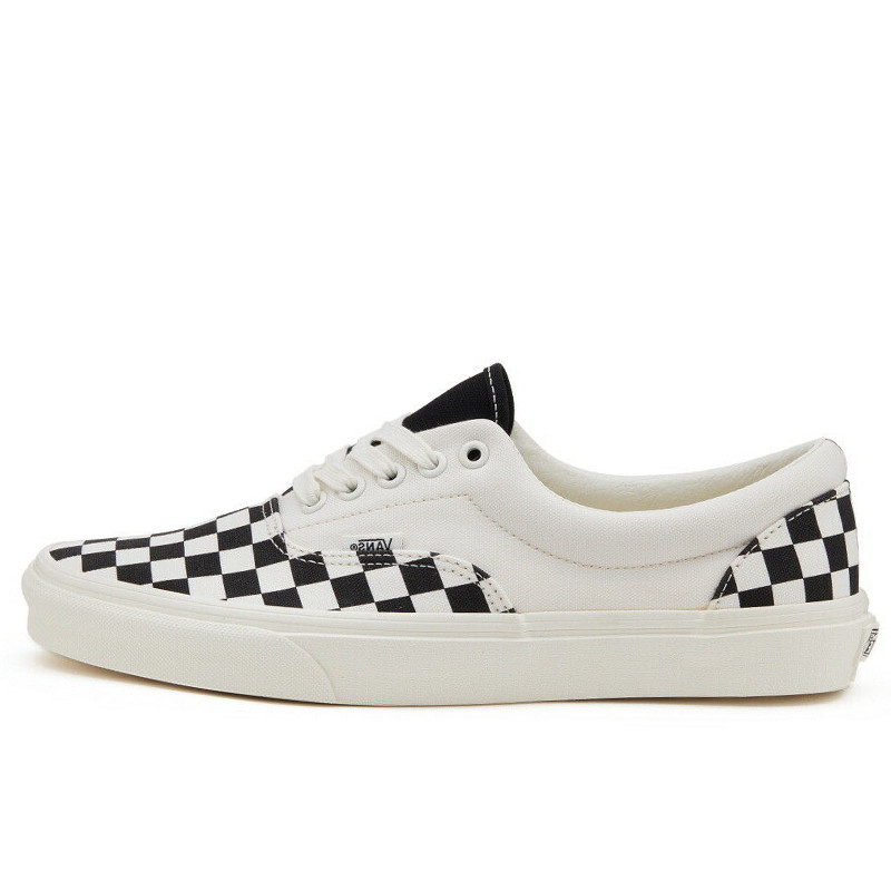 SEPATU SNEAKERS VANS Era Checkerboard